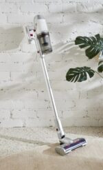 جارو شارژی آنکو مدل EV-693-S296 (استوک)